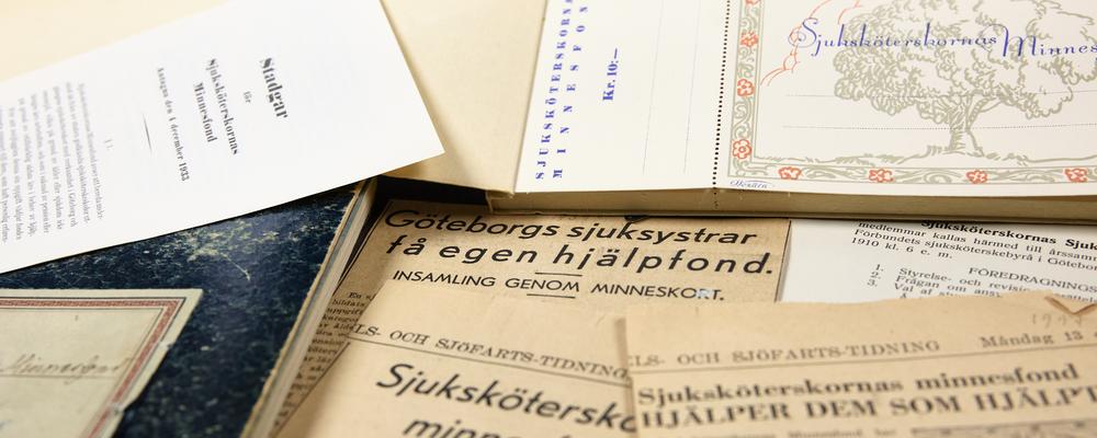 Kollage med klipp och stadgar från sjuksköterskornas minnesfond